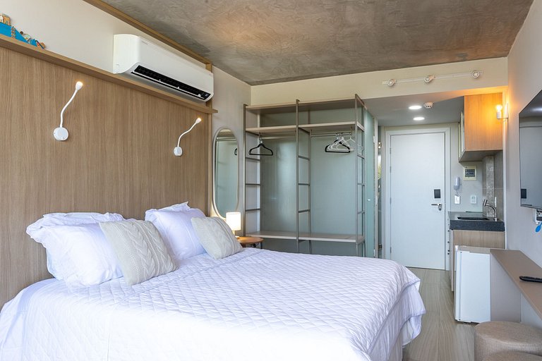 Luxuoso Setai Yacht frente mar Day by Day *436*