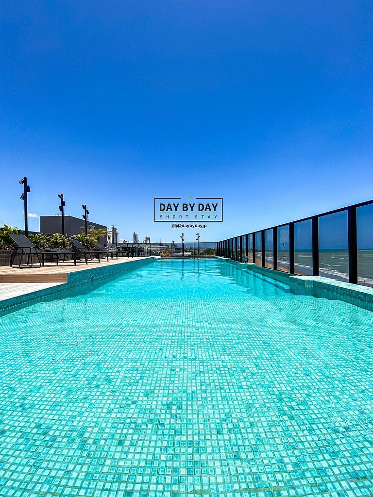 Beach Haus by Day by Day *213* Vista Lateral mar
