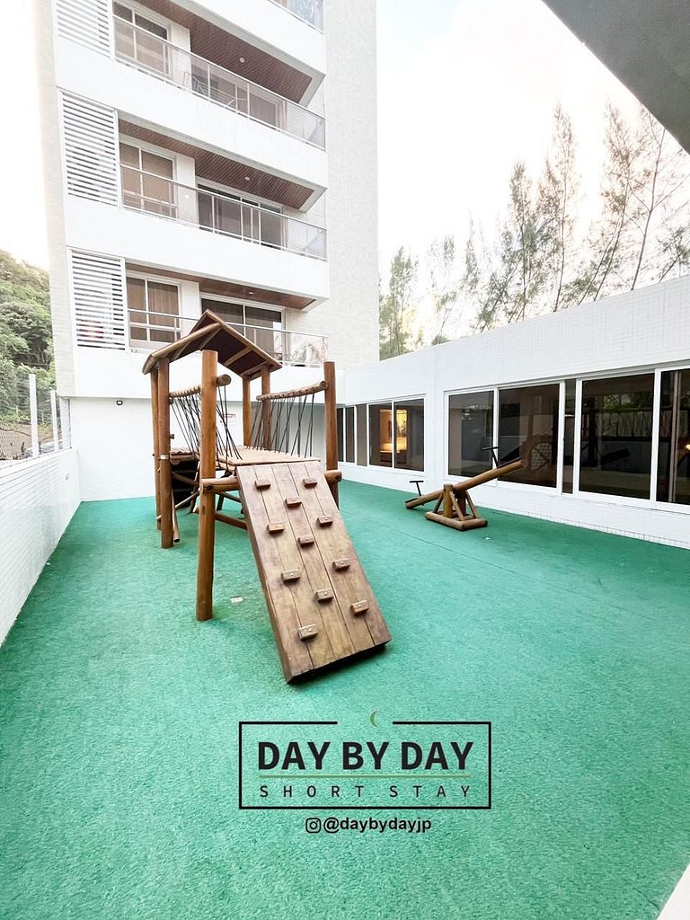 Puerto Ventura by Day by Day