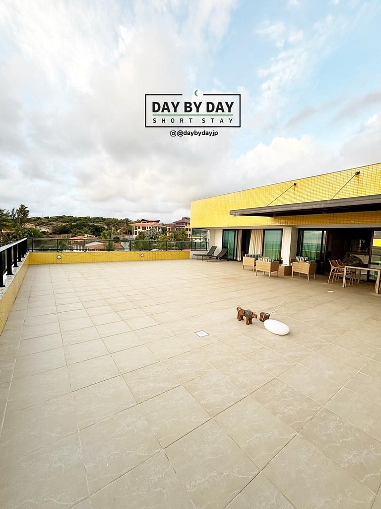 Luxury beachside Penthouse