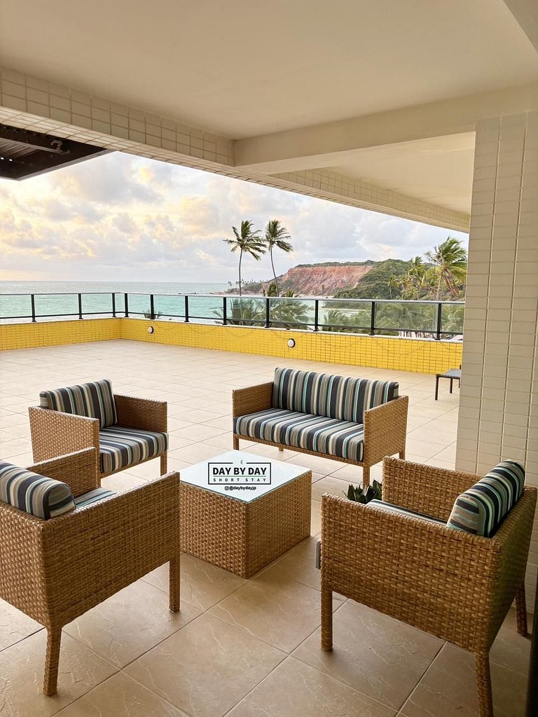 Luxury beachside Penthouse