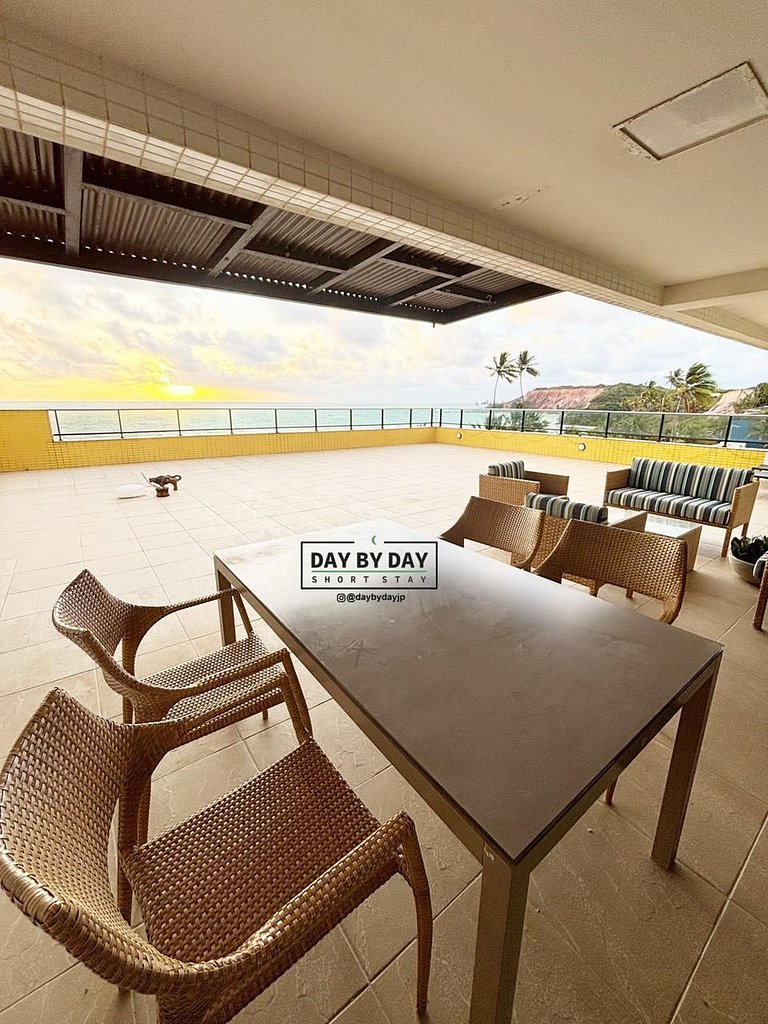 Luxury beachside Penthouse