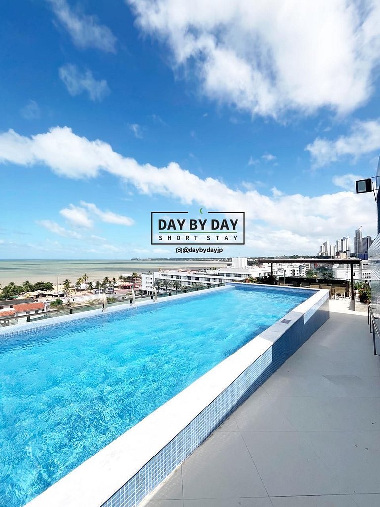 Duplex de luxo com hidro by Day by Day no Atlantis