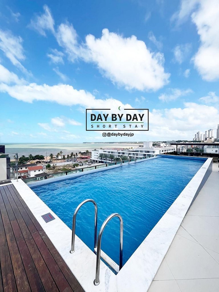 Duplex de luxo com hidro by Day by Day no Atlantis