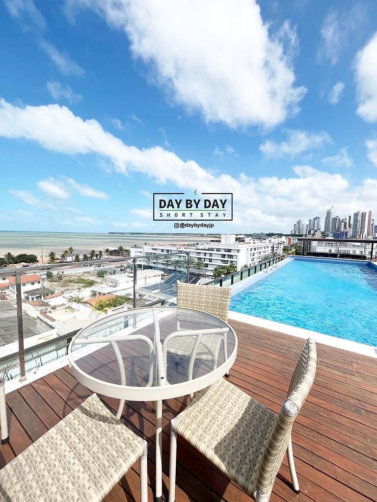 Duplex de luxo com hidro by Day by Day no Atlantis