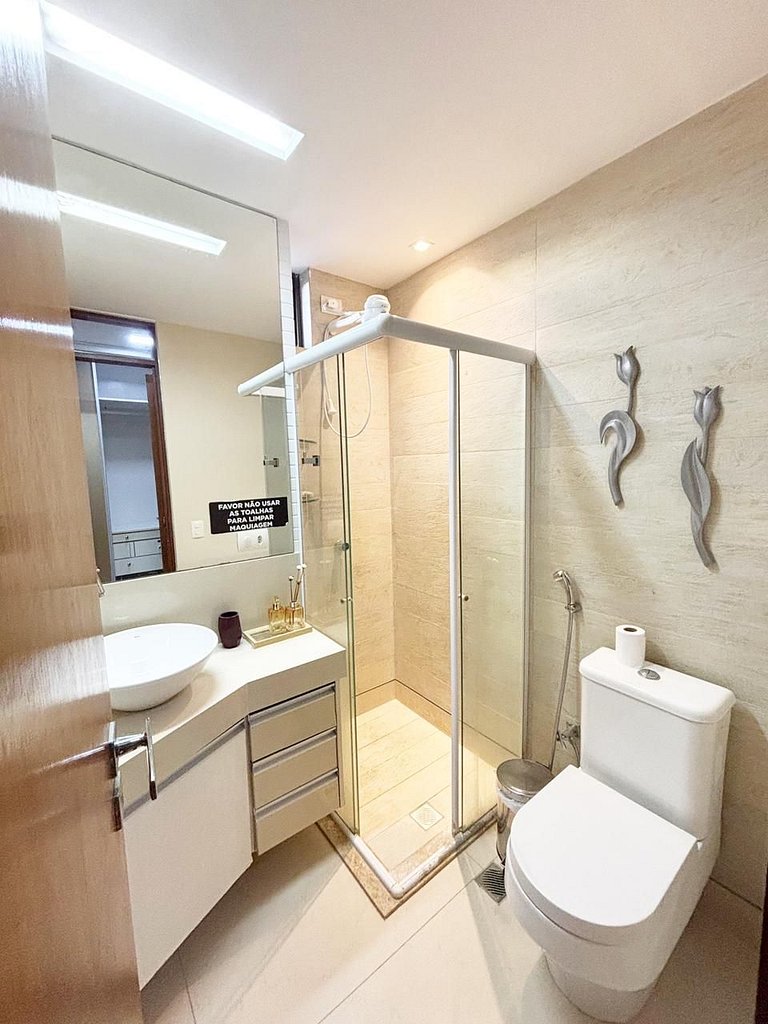 Duplex de luxo com hidro by Day by Day no Atlantis