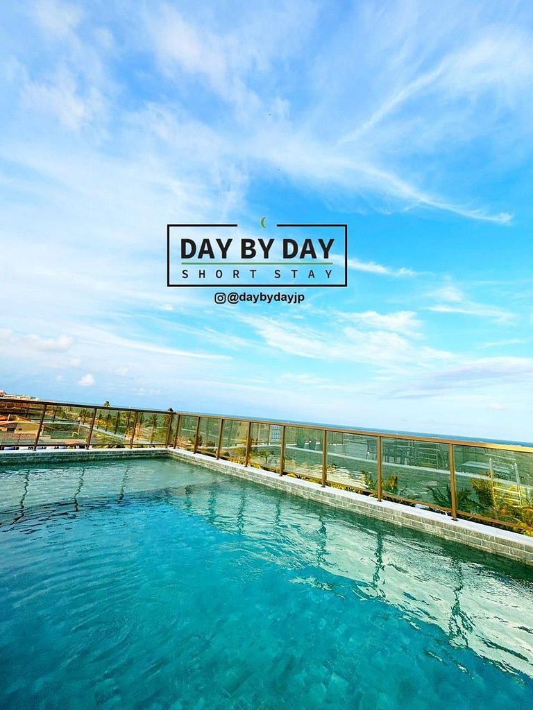 La Luna Formosa Frente-mar by Day by Day *301*