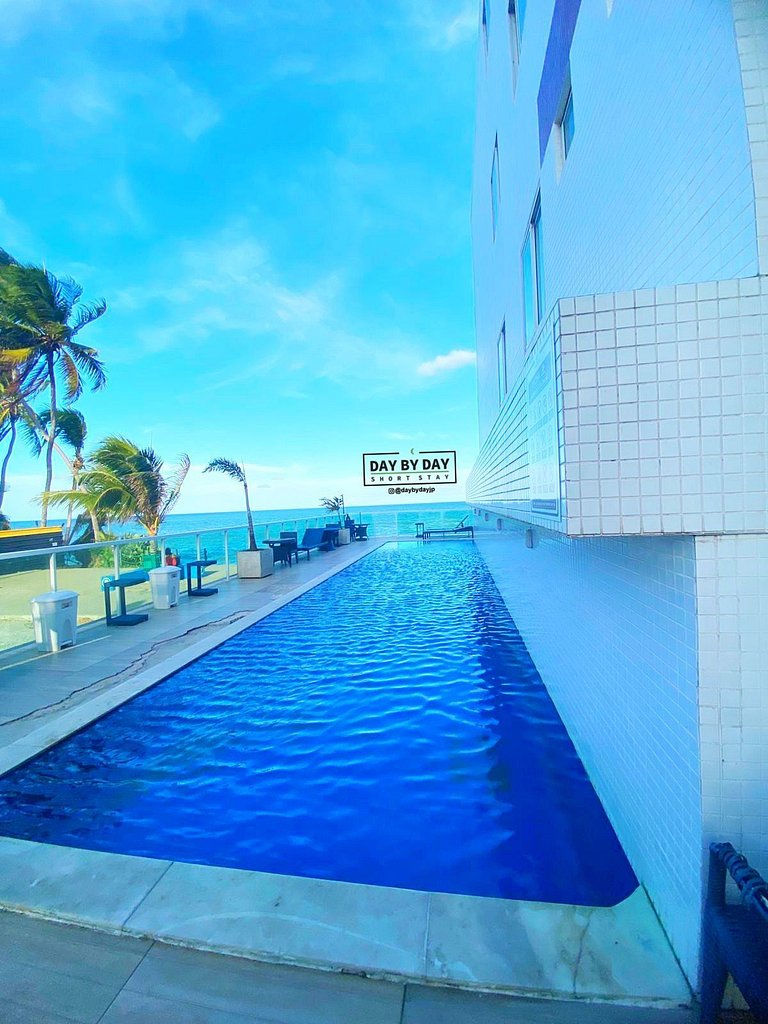 Flamboyant by Day by Day Frente-mar *306*