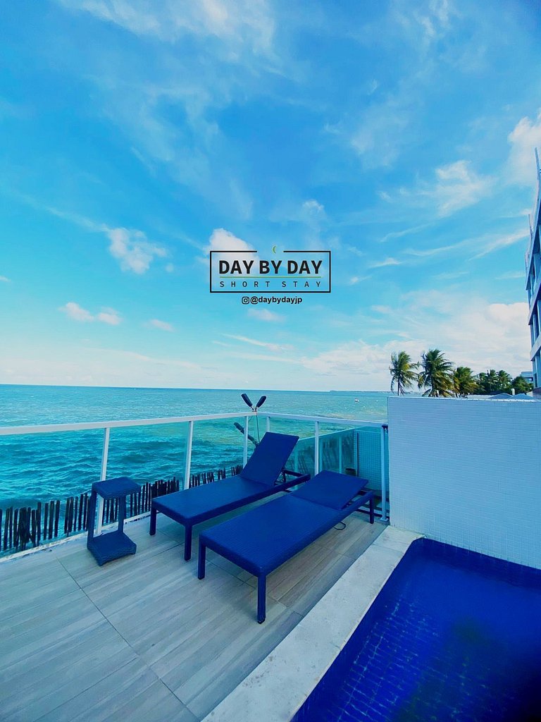 Flamboyant by Day by Day Frente-mar *306*