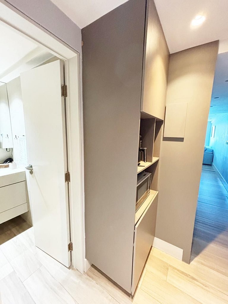 Flamboyant by Day by Day Frente-mar *306*