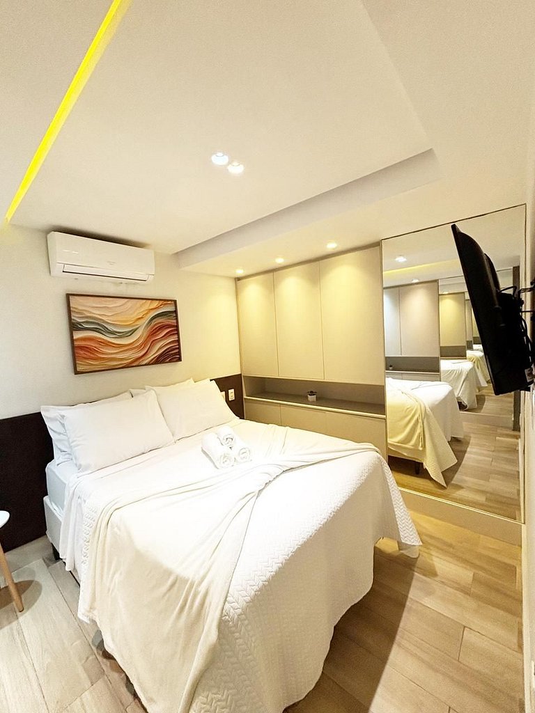 Flamboyant by Day by Day Frente-mar *306*