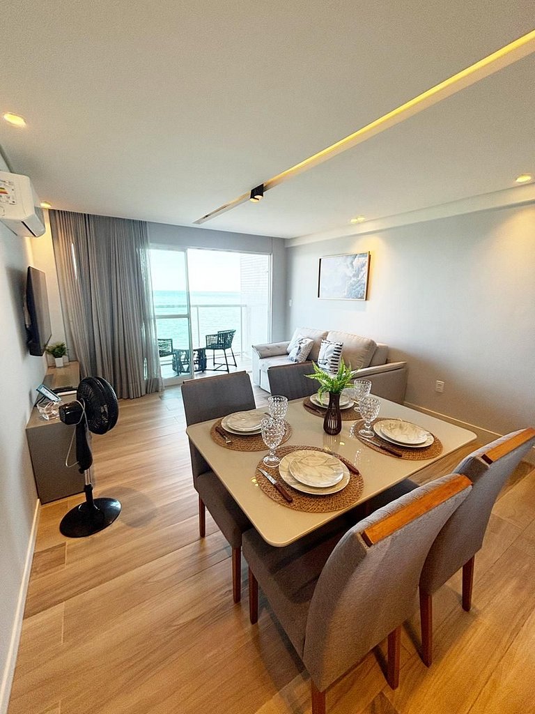 Flamboyant by Day by Day Frente-mar *306*