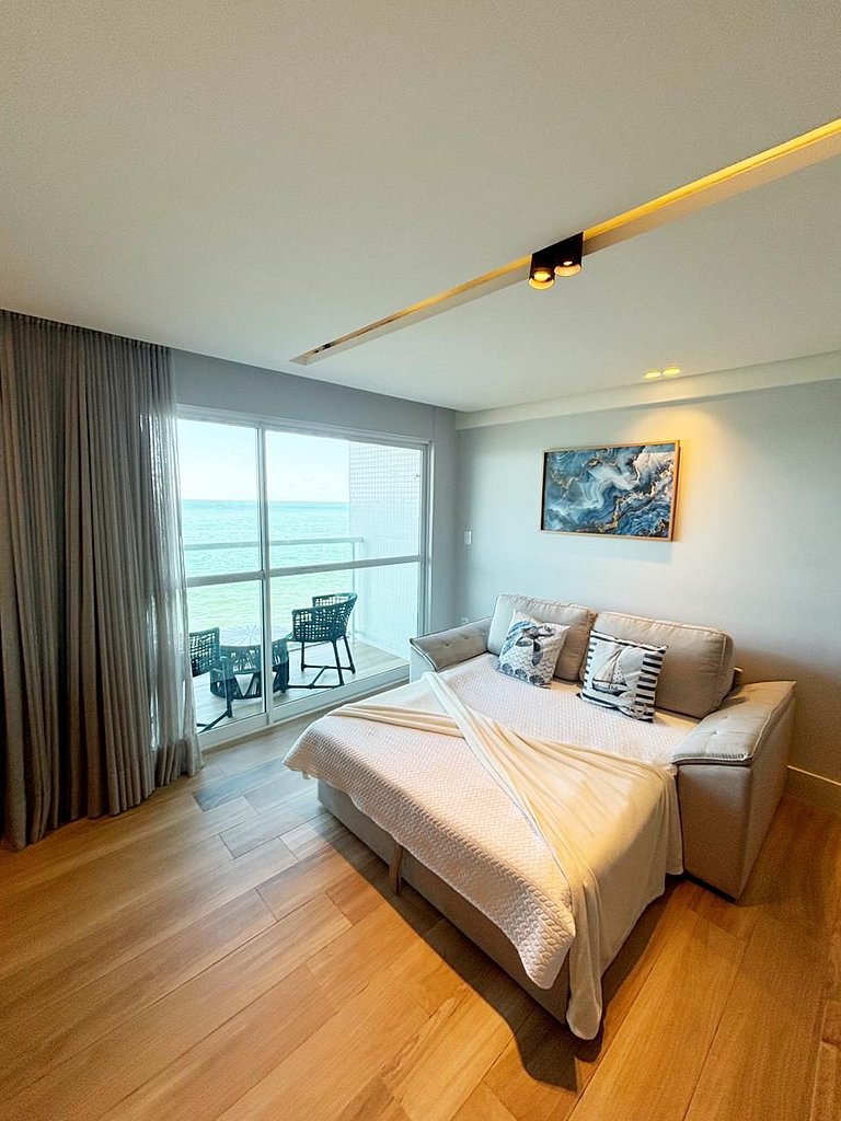 Flamboyant by Day by Day Frente-mar *306*