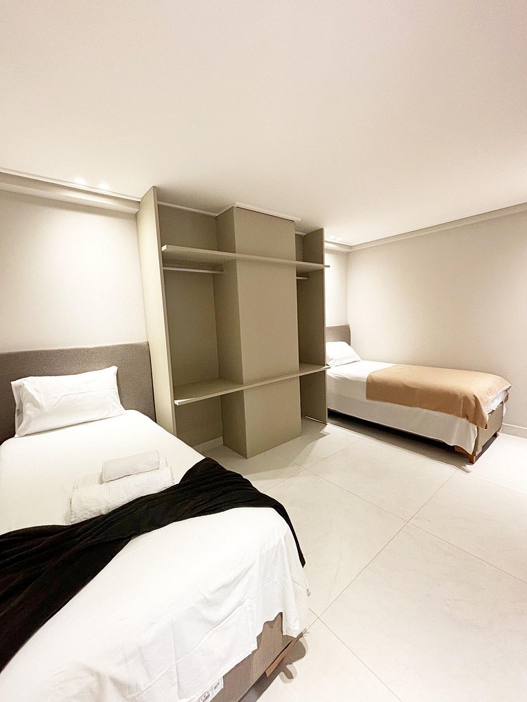 Vivere Resort by Day by Day *501B*